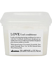 Davines Essential Haircare LOVE Lovely curl enhancing conditioner - Кондиционер, усиливающий завиток, 250 мл